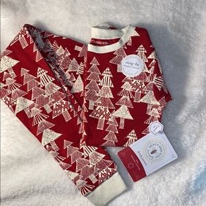 Burt’s Bees Kids Size 5T NWT